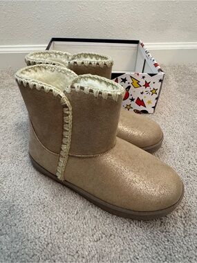 Girls Cozy Faux-Shearling Slip-On Boots in Shimmery